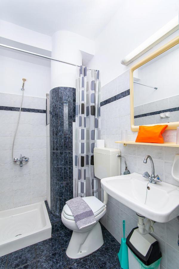 Sunshine Garden Apts มาเลีย ภายนอก รูปภาพ